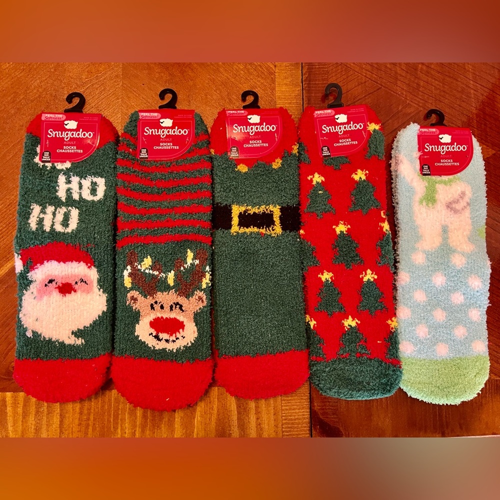 Set of 5 new 2022 Snugadoo Christmas socks